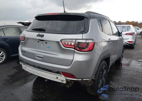 2021 Jeep Compass Altitude 4X4 из США, поврежденный, VIN 3C4NJDBB8MT501283
